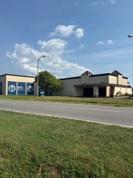 More Photos Of 3100 W 2nd St, Owensboro Healthcare For Lease