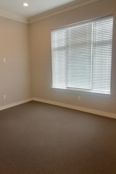 More Photos Of 8751 Collin McKinney Pky, McKinney Medical For Sale