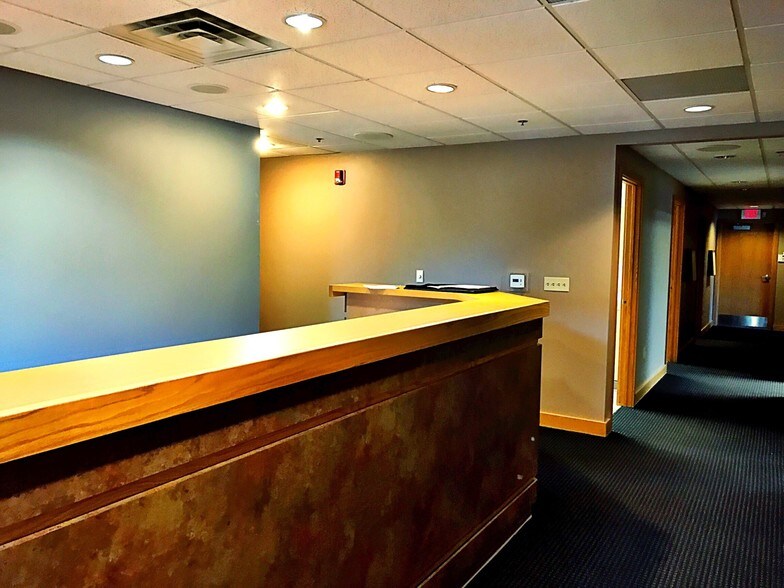 More Photos Of 1515 S Green Bay Rd, Racine Medical For Lease