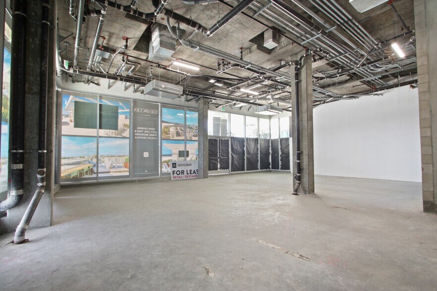 More Photos Of 1550 Lincoln Blvd, Santa Monica Apartments For Lease