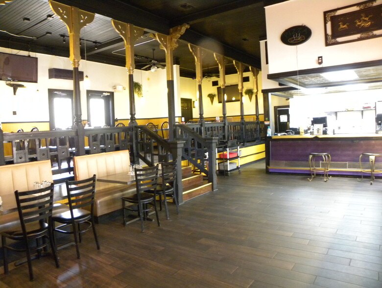 More Photos Of 712 7th St, Galveston Restaurant For Lease