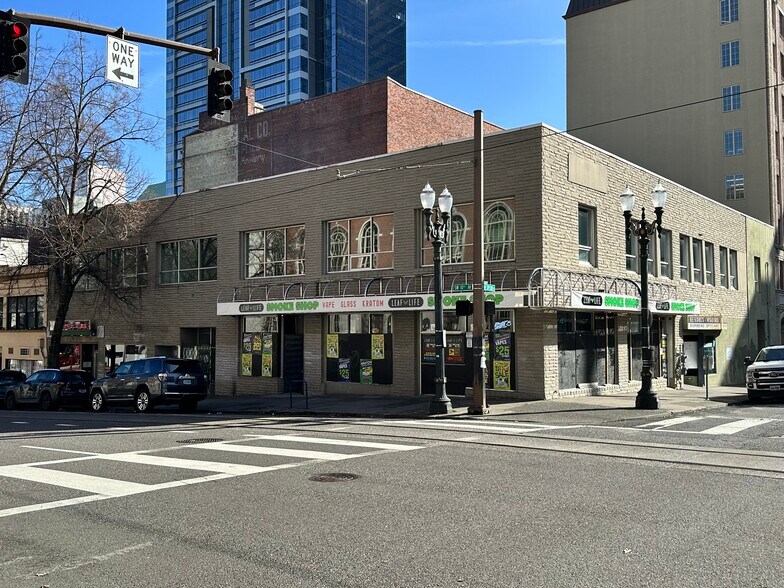 More Photos Of 822-838 SW 10th Ave, Portland Office For Sale