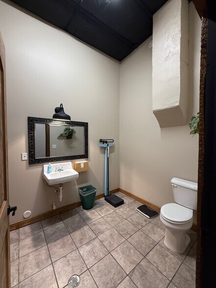 More Photos Of 123 S Cleveland Ave, Loveland Office For Sale