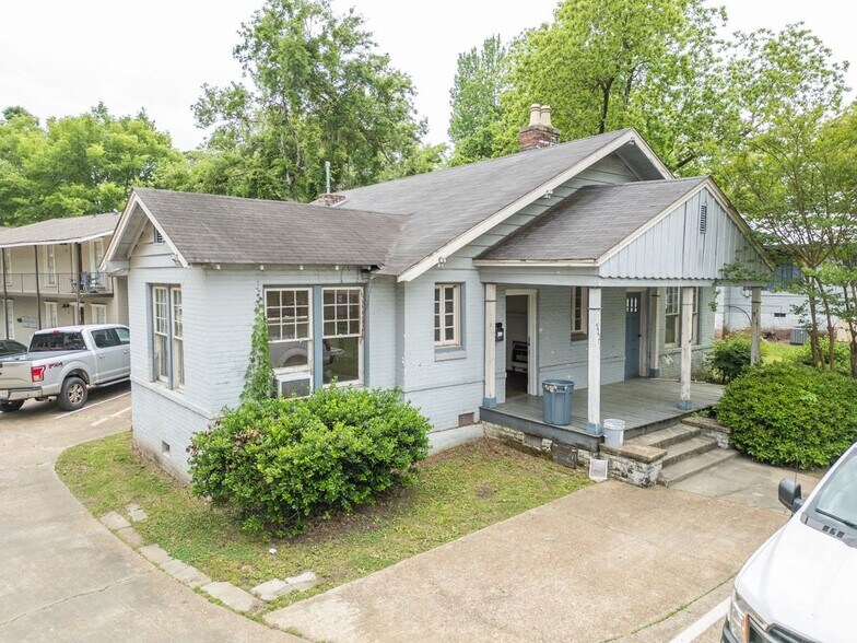 More Photos Of 522 & 524 University Dr, Starkville Apartments For Sale