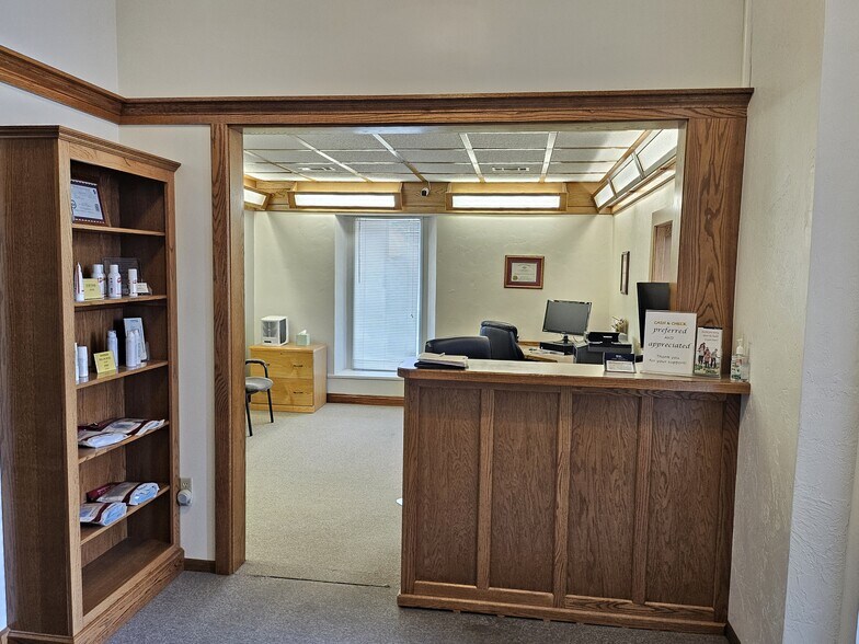 More Photos Of 662 New Castle Rd, Butler Office For Sale