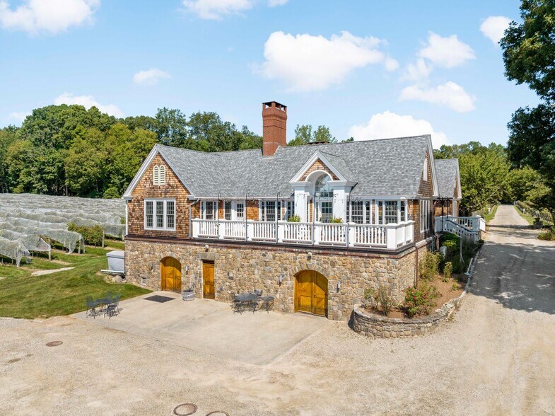 More Photos Of 115 Cow Hill Rd, Clinton Winery Vineyard For Sale