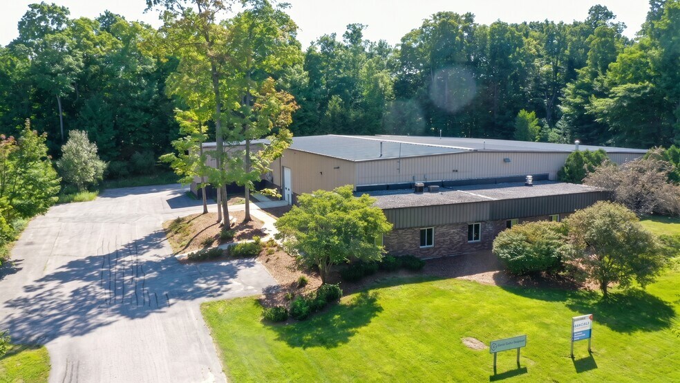 More Photos Of 343 Hughes Dr, Traverse City Manufacturing For Lease