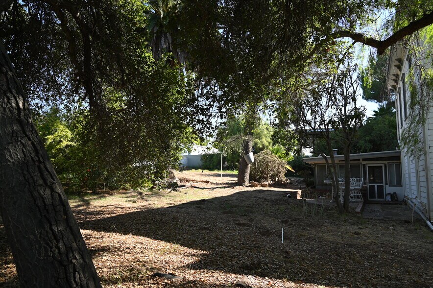 More Photos Of 655 E Alvarado St, Fallbrook Specialty For Lease