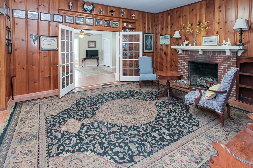 More Photos Of 799 Whitthorne St, Shelbyville Hospitality For Sale