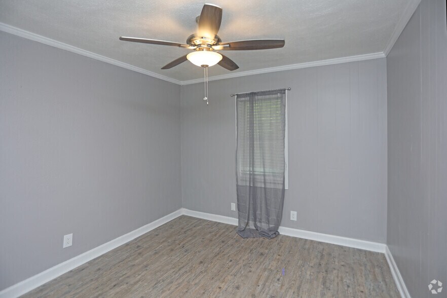 More Photos Of 820 W 7th St, Winston-Salem Apartments For Sale