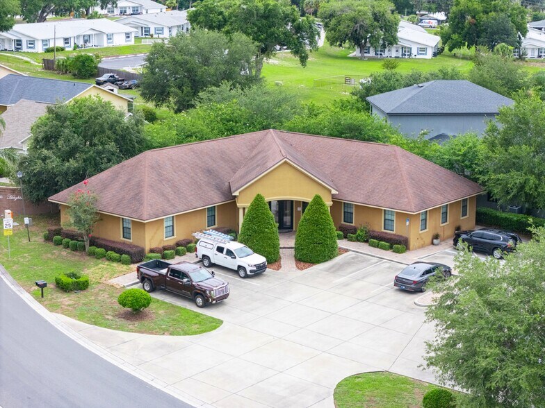Primary Photo Of 5908 Hillside Heights Dr, Lakeland Medical For Sale