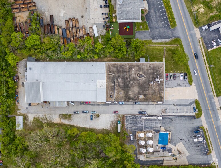 More Photos Of 220 Cockeysville Rd, Cockeysville Light Manufacturing For Lease