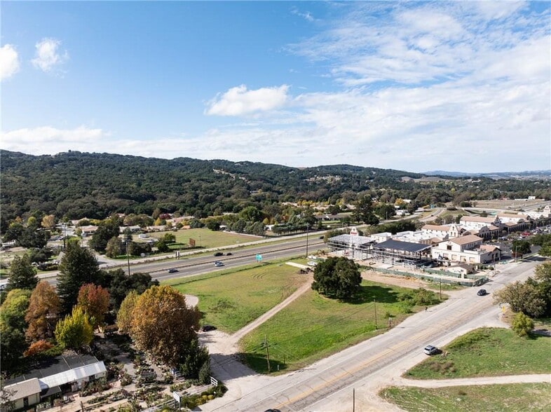 More Photos Of 2470 El Camino Real, Atascadero Restaurant For Sale
