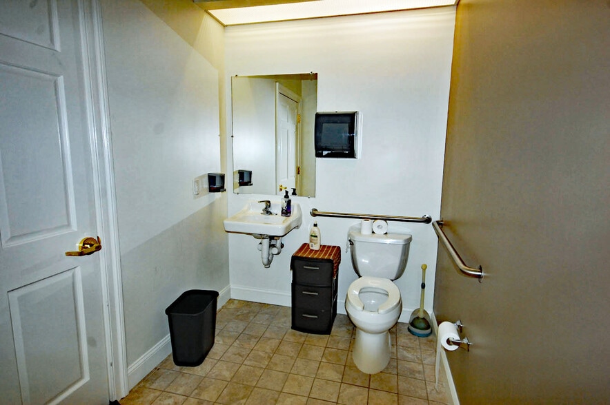 More Photos Of 12100 Annapolis Rd, Glenn Dale Bank For Sale