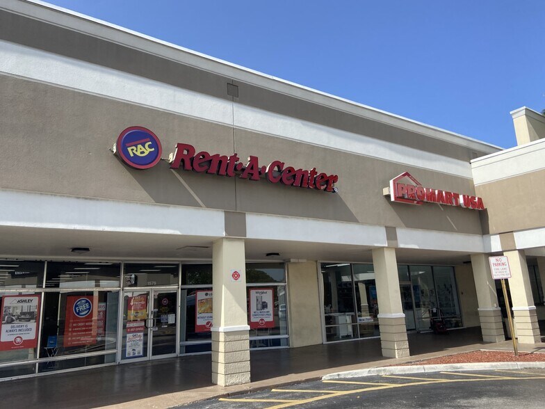 More Photos Of 1400-1594 W Lantana Rd, Lantana Unknown For Lease