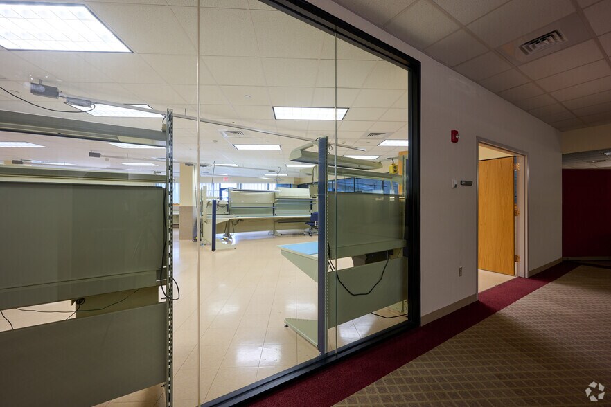 More Photos Of 1 Redcom Ctr, Victor Medical For Sale