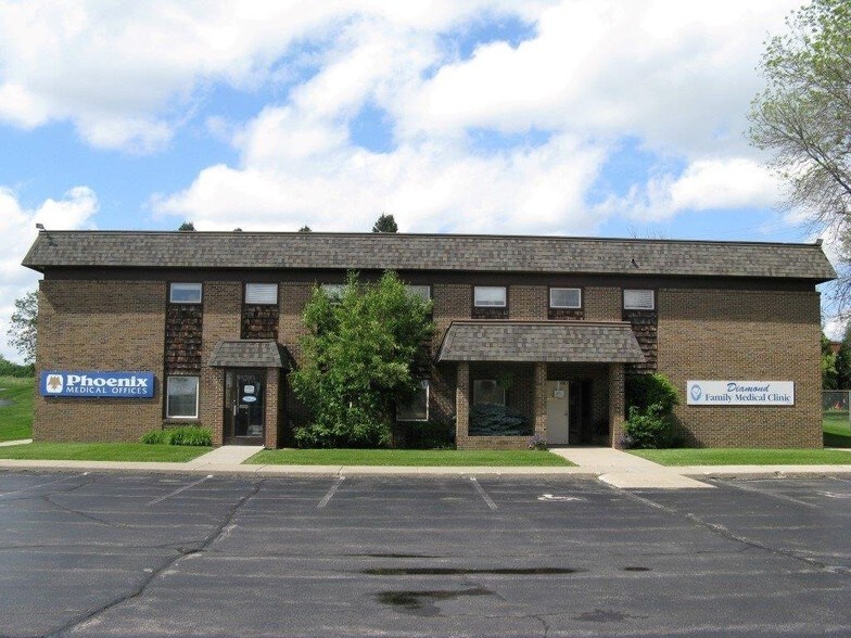 Primary Photo Of 5727 Strathmoor Dr, Rockford Medical For Sale