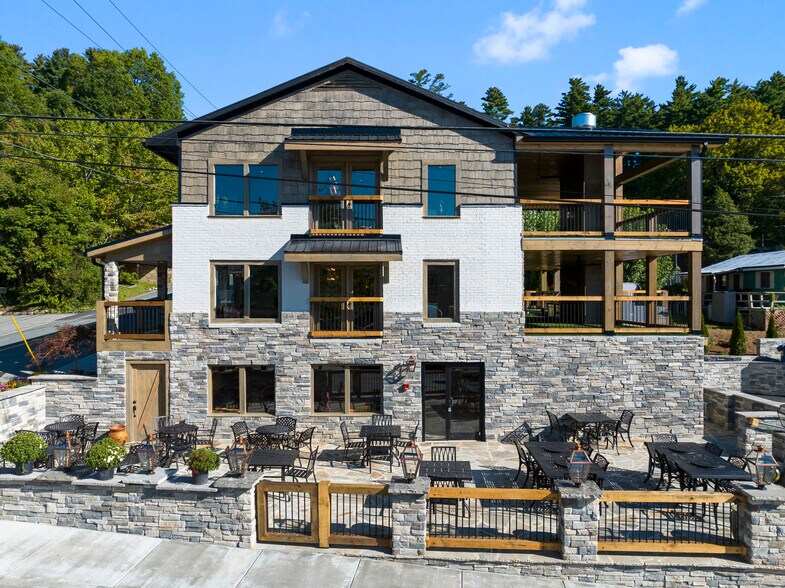 More Photos Of 870 Main St, Blowing Rock Restaurant For Sale