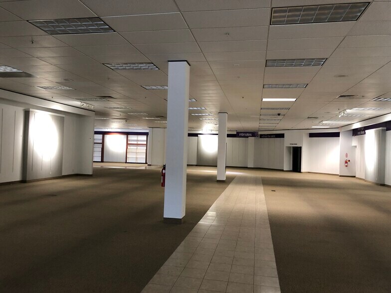 More Photos Of 22940-23010 Sussex Hwy, Seaford Unknown For Lease