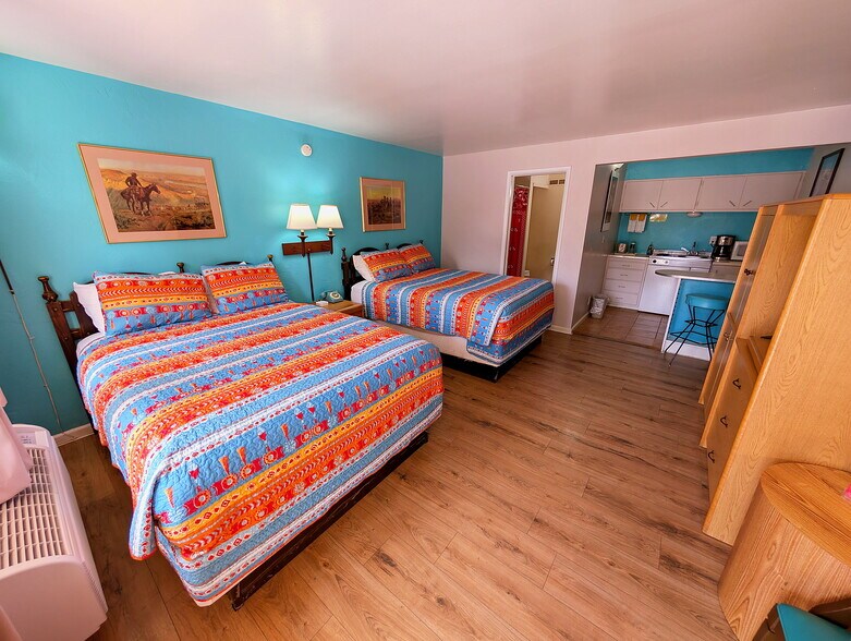 More Photos Of 166 S 400 E, Moab Hotel For Sale