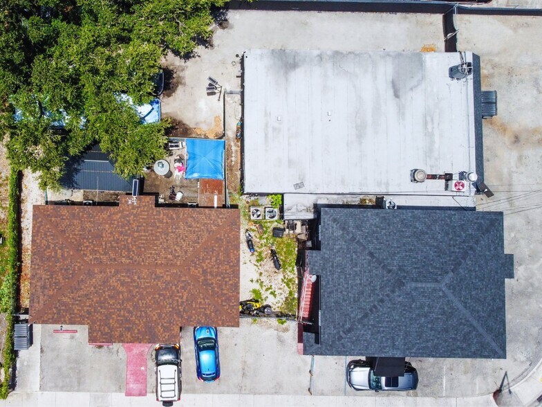 More Photos Of 3490 NW 32nd Ave, Miami General Retail For Sale