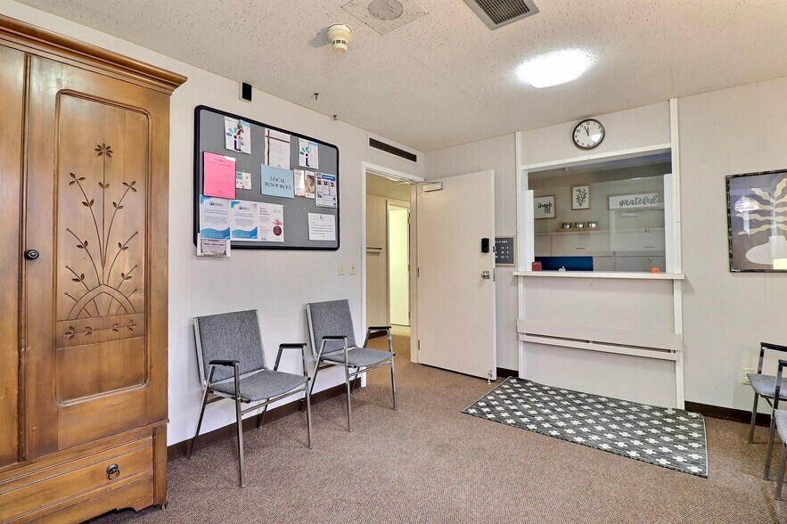 More Photos Of 230 E 22nd St, Fremont Medical For Sale