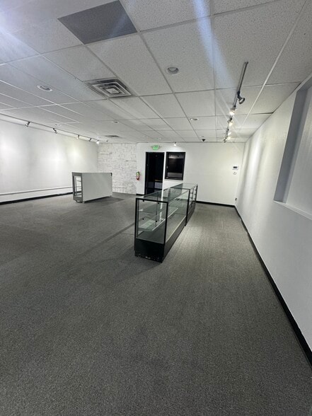 More Photos Of 2262 S Broadway, Denver Storefront For Sale