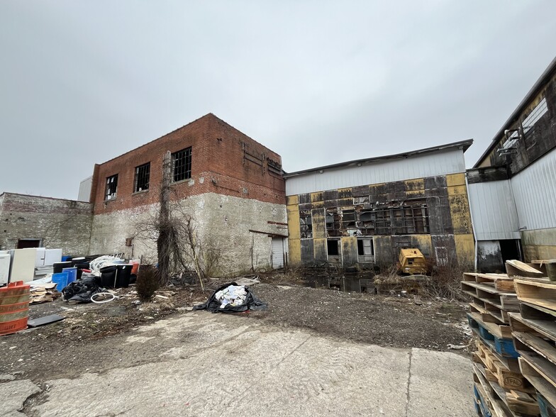 Primary Photo Of 131 Morse St, Foxboro Warehouse For Sale