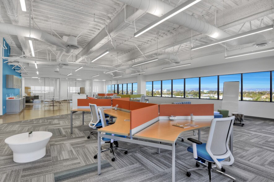 More Photos Of 5700 Wilshire Blvd, Los Angeles Office For Lease