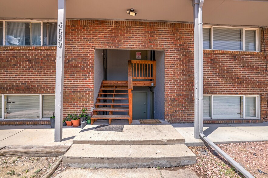 More Photos Of 4060 Airport Rd, Colorado Springs Apartments For Sale