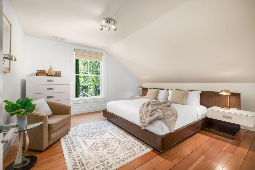 More Photos Of 1805 Foothill Blvd, Calistoga Hospitality For Sale