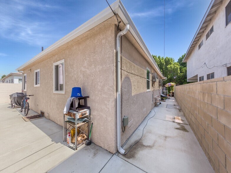 More Photos Of 5941 Willowcrest Ave, North Hollywood Apartments For Sale