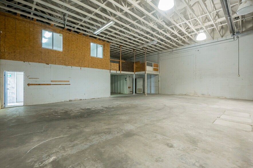 More Photos Of 19134 95A Av, Surrey Warehouse For Sale