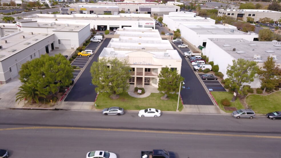 More Photos Of 41419 Pear St, Murrieta Warehouse For Lease