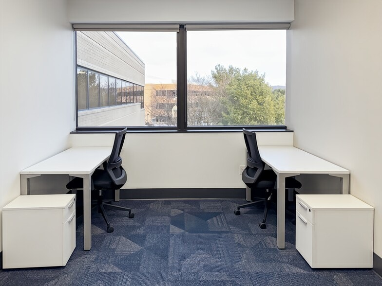 More Photos Of 300 Northpointe Cir, Seven Fields Coworking Space