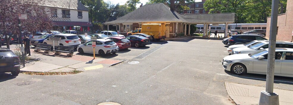 More Photos Of 11882 Metropolitan Ave, Kew Gardens Apartments For Lease