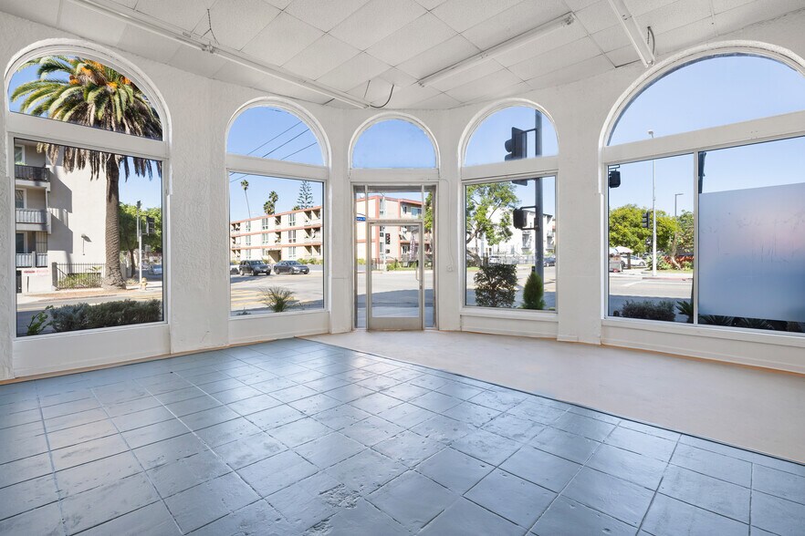More Photos Of 4356-4378 W 3rd St, Los Angeles Storefront Retail Residential For Lease