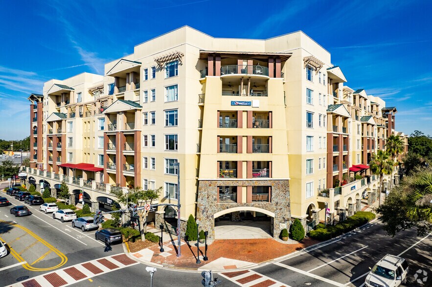 Primary Photo Of 2305 Edgewater Dr, Orlando Apartments For Sale