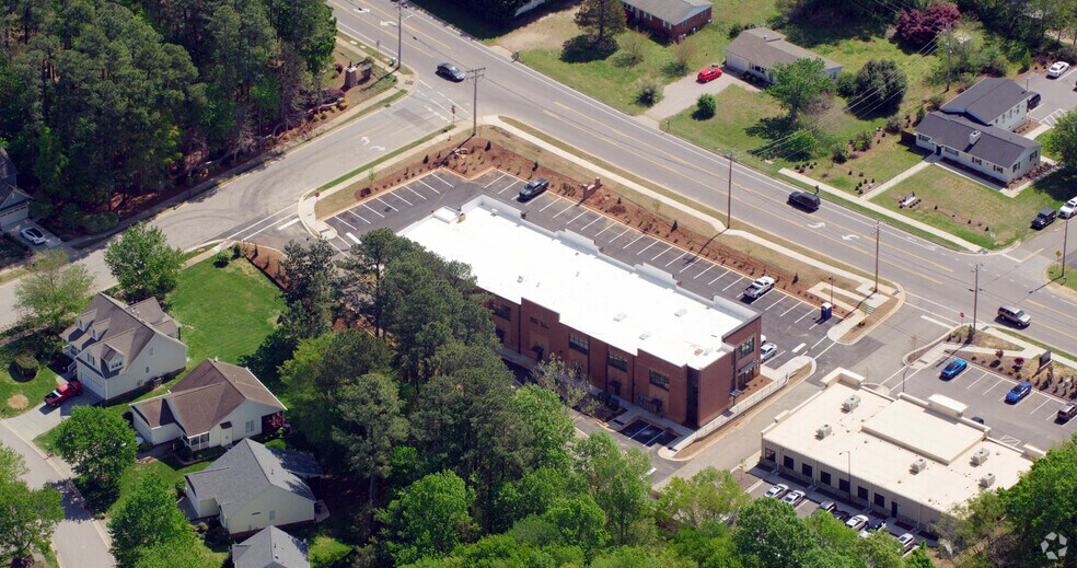 More Photos Of 1628 Main St, Wake Forest Storefront Retail Office For Lease