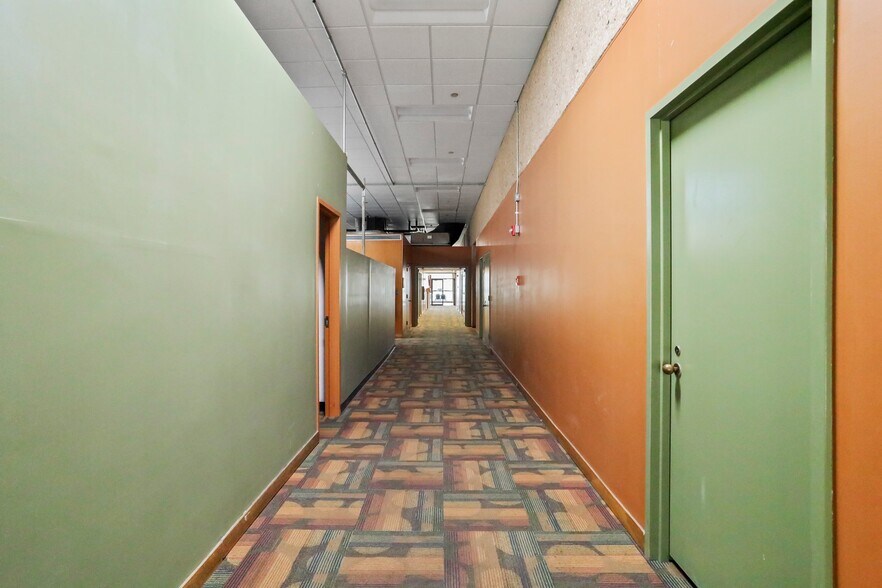 More Photos Of 100 Summit Ave, Hagerstown Office For Sale