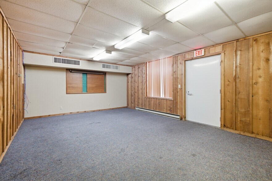 More Photos Of 200 E Main St, Oklahoma City Manufacturing For Sale