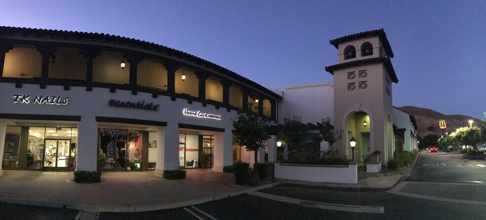 More Photos Of 26527-26351 Agoura Rd, Calabasas Storefront For Lease