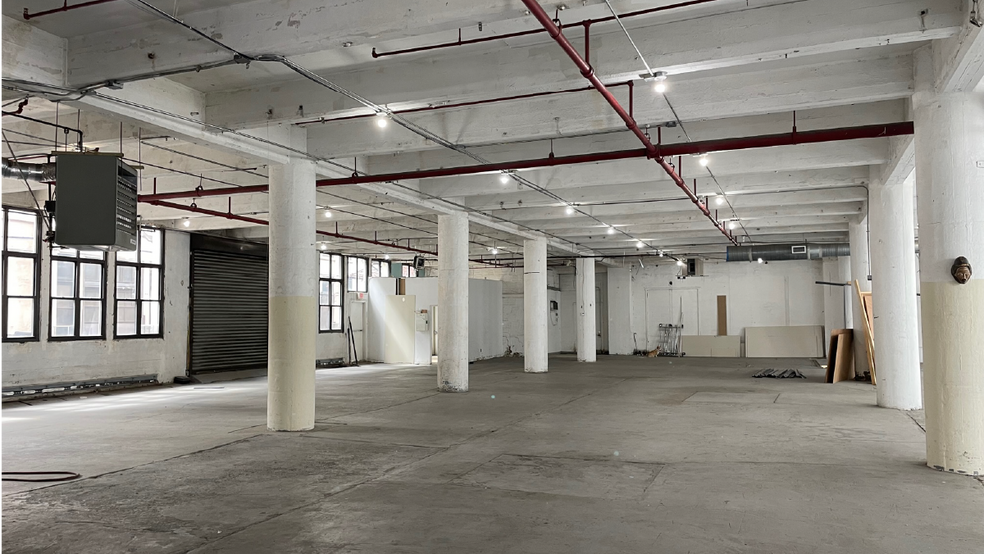 More Photos Of 47-32 Austell Pl, Long Island City Warehouse For Lease