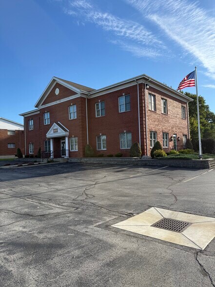 More Photos Of 5665 S Transit Rd, Lockport Office For Sale