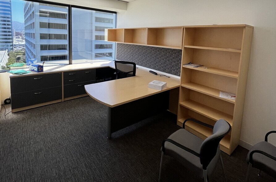 More Photos Of 2000 Powell St, Emeryville Office For Lease