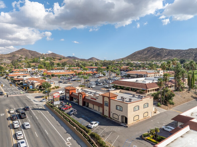 More Photos Of 31504-31526 Railroad Canyon Rd, Canyon Lake Freestanding For Lease