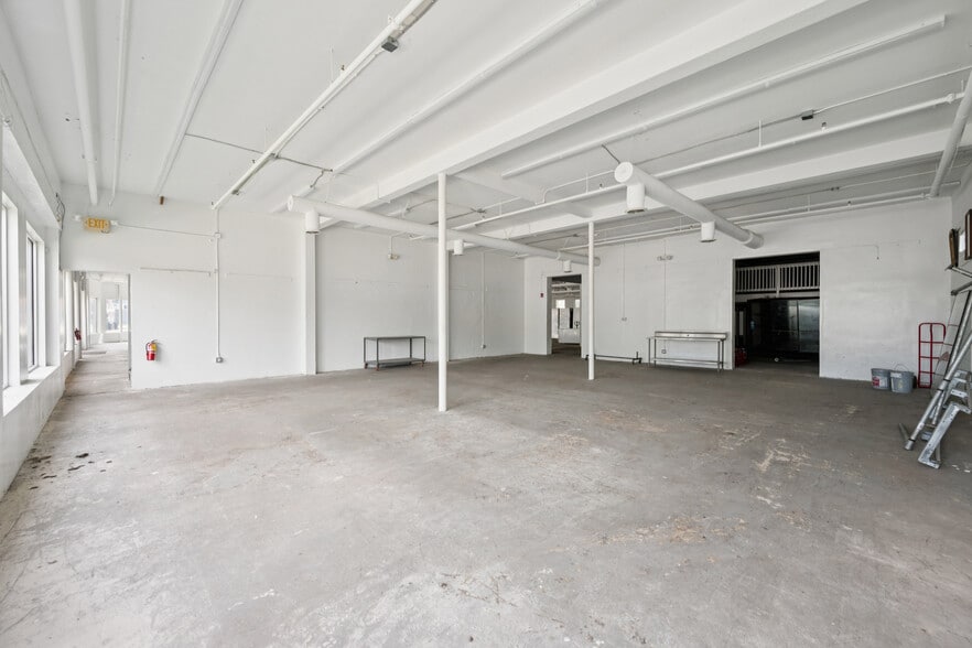 More Photos Of 235-239 W Landis Ave, Vineland Freestanding For Sale