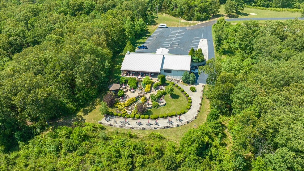 More Photos Of 846 Winery Hills Est, Linn Creek Winery Vineyard For Sale