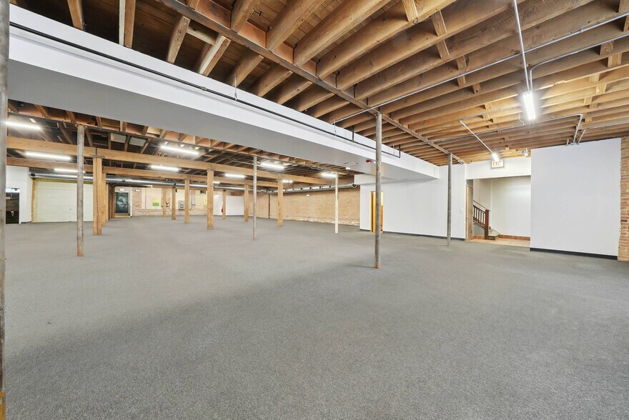 More Photos Of 526 N Western Ave, Chicago Manufacturing For Sale