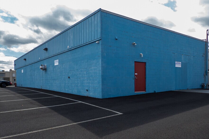 More Photos Of 1117 Union Blvd, Allentown Office For Sale